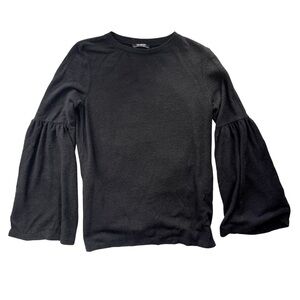 Zara Black Bell Sleeve Knit Lightweight Sweater Top Sz Small